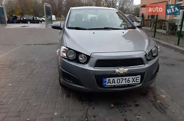 Седан Chevrolet Aveo 2011 в Києві