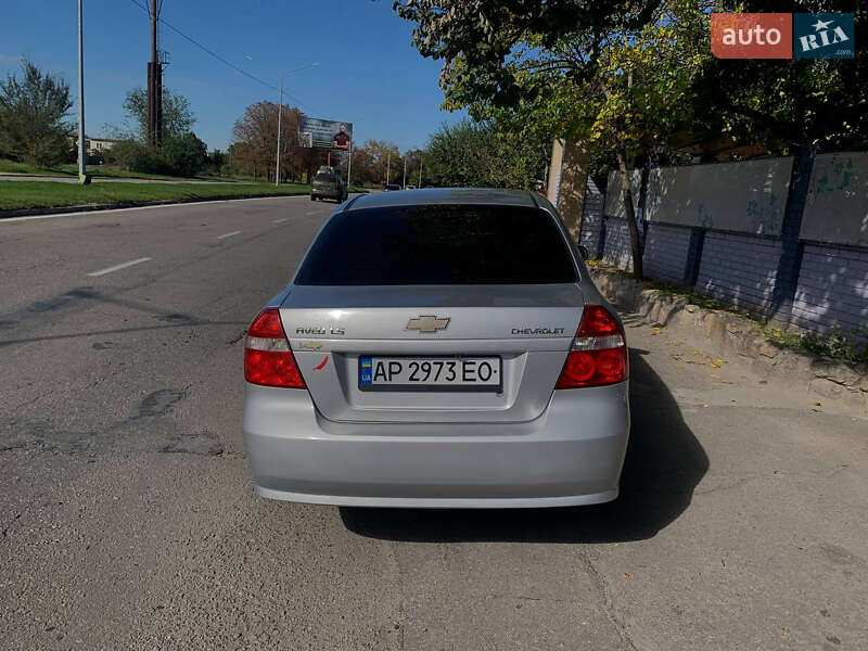 Седан Chevrolet Aveo 2006 в Запорожье