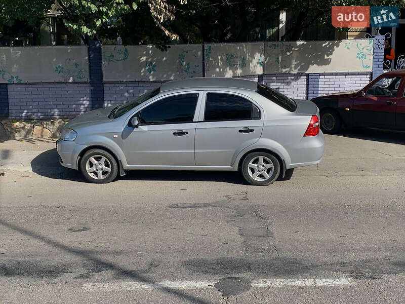Седан Chevrolet Aveo 2006 в Запорожье