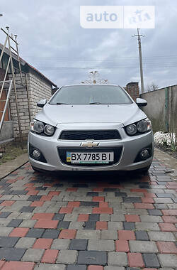 Седан Chevrolet Aveo 2012 в Хмельницькому