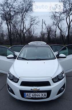 Седан Chevrolet Aveo 2012 в Кривом Роге