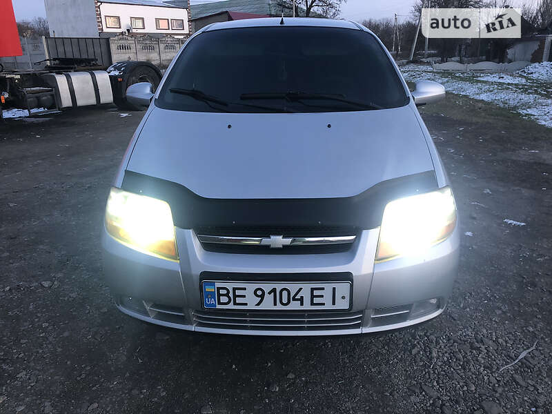 Седан Chevrolet Aveo 2005 в Снігурівці