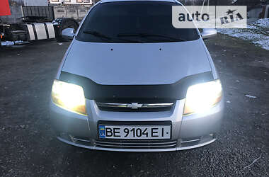 Седан Chevrolet Aveo 2005 в Снігурівці