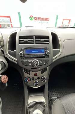 Седан Chevrolet Aveo 2012 в Хусті