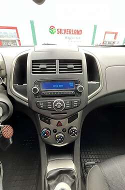 Седан Chevrolet Aveo 2012 в Хусте