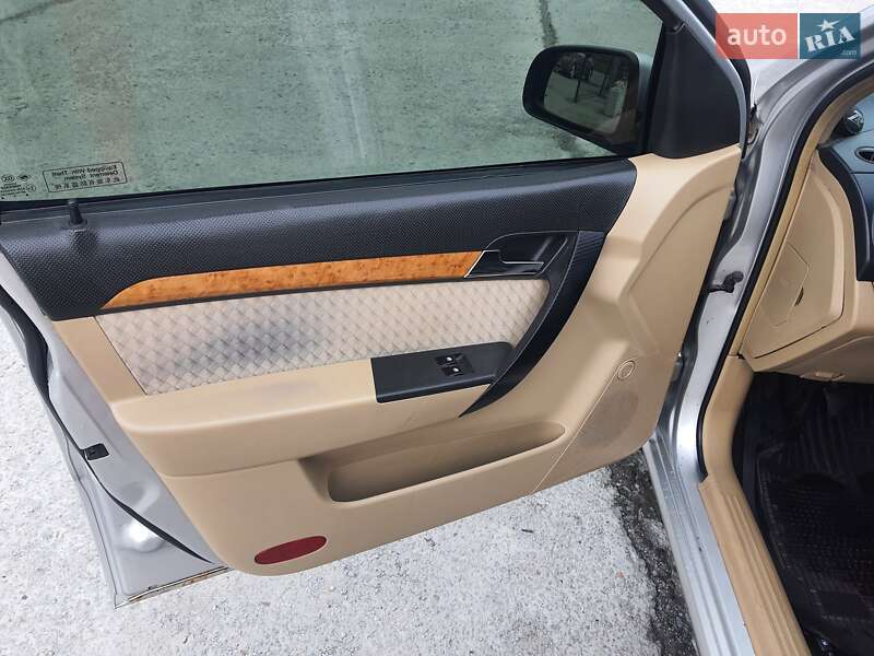 Седан Chevrolet Aveo 2008 в Киеве фото 17 Седан Chevrolet Aveo 2008 в Киеве