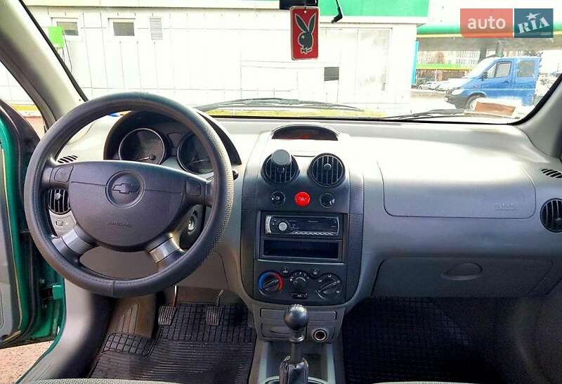 Седан Chevrolet Aveo 2005 в Луцьку