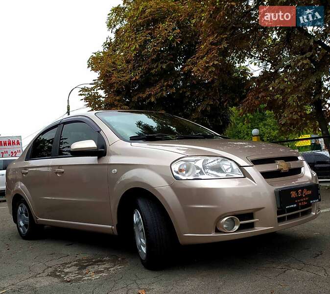 Седан Chevrolet Aveo 2008 в Киеве