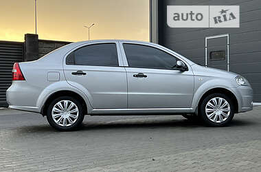 Седан Chevrolet Aveo 2010 в 
