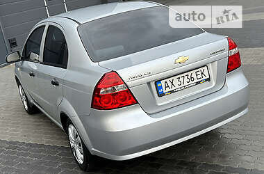 Седан Chevrolet Aveo 2010 в 