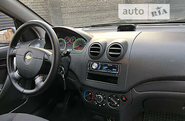 Седан Chevrolet Aveo 2010 в 