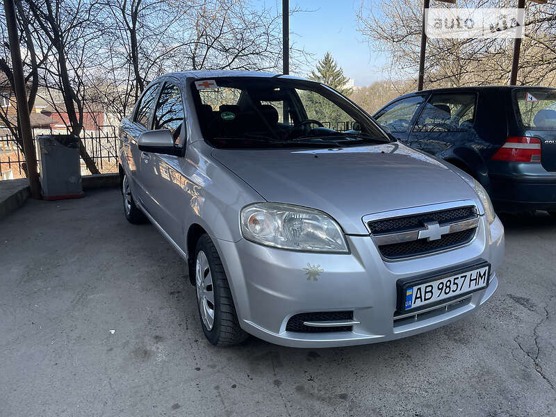 Седан Chevrolet Aveo 2006 в Виннице