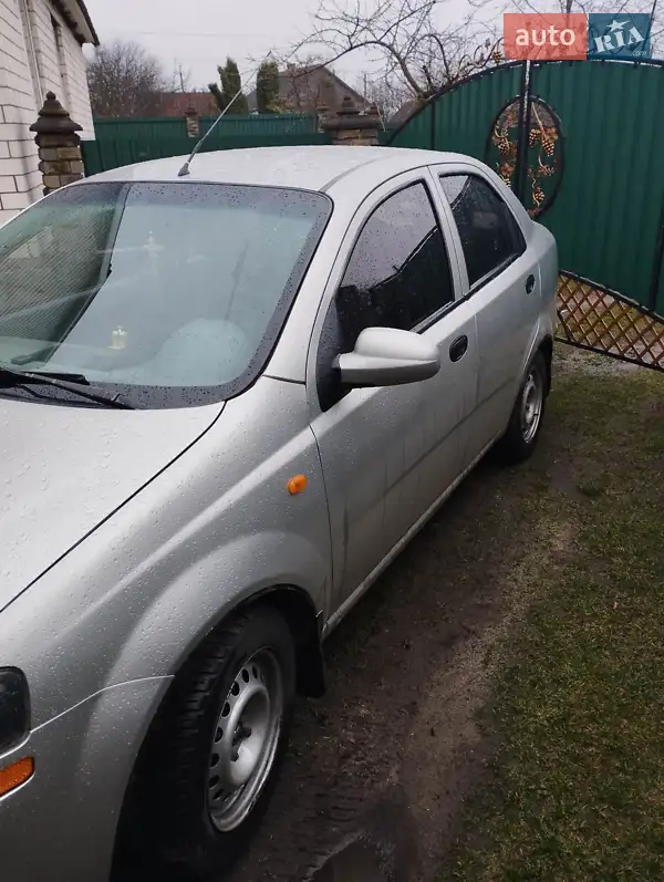 Chevrolet Aveo 2004