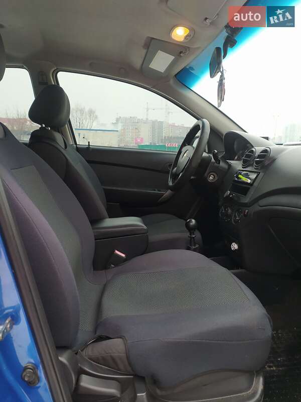 Седан Chevrolet Aveo 2008 в Киеве