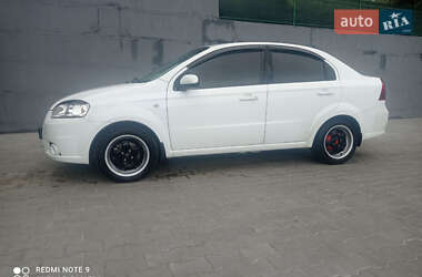 Седан Chevrolet Aveo 2008 в 