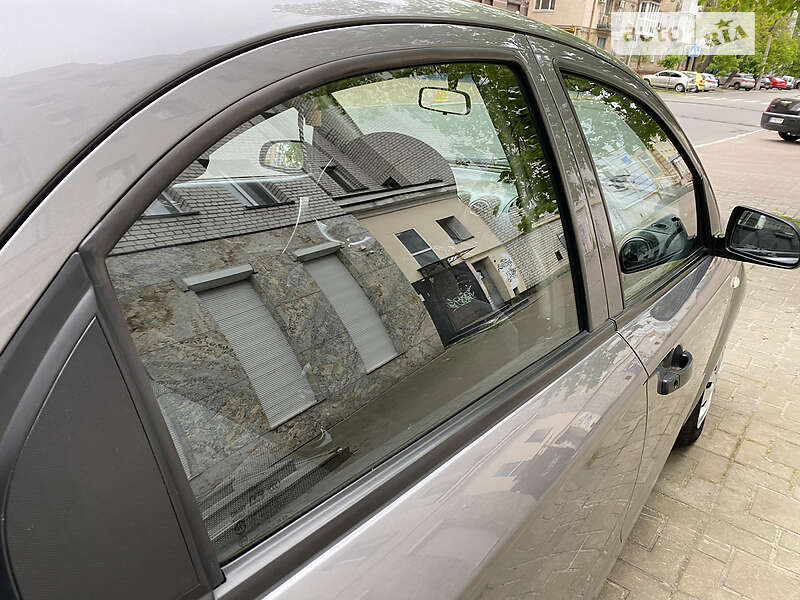 Седан Chevrolet Aveo 2008 в Києві