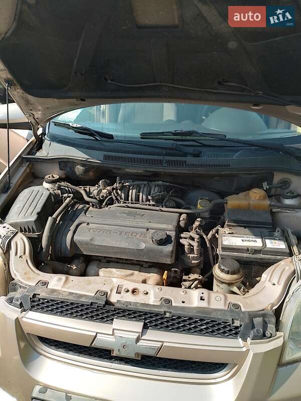 Седан Chevrolet Aveo 2008 в Шептицькому