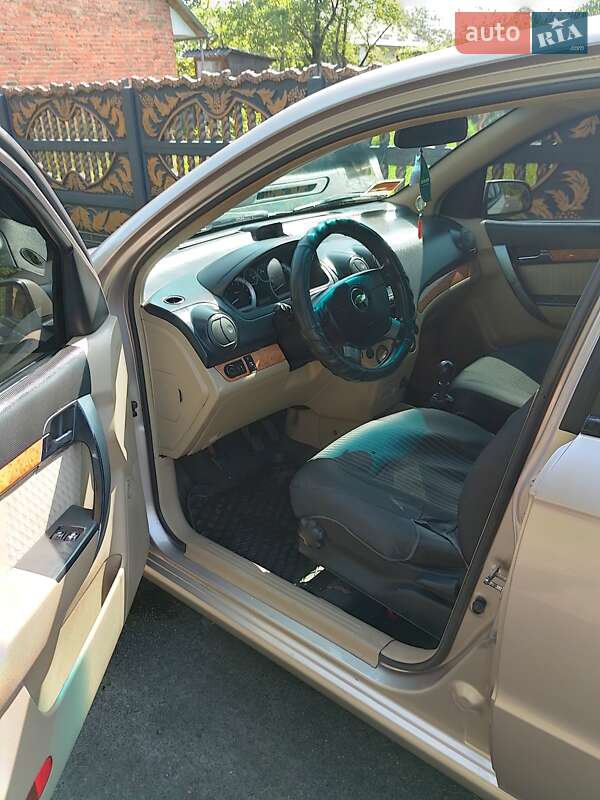 Седан Chevrolet Aveo 2008 в Шептицькому