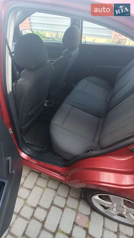 Седан Chevrolet Aveo 2011 в Львове