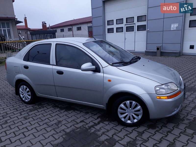 Chevrolet Aveo 2004