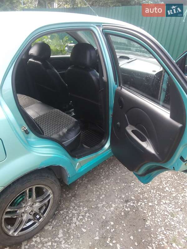 Седан Chevrolet Aveo 2006 в Краматорську