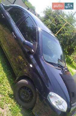 Седан Chevrolet Aveo 2006 в Кременчуге