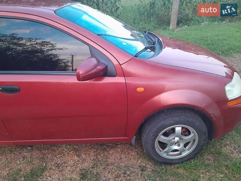 Седан Chevrolet Aveo 2005 в Жидачові
