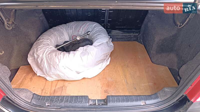 Седан Chevrolet Aveo 2005 в Дніпрі