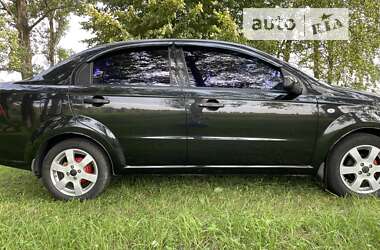 Седан Chevrolet Aveo 2007 в Яготине