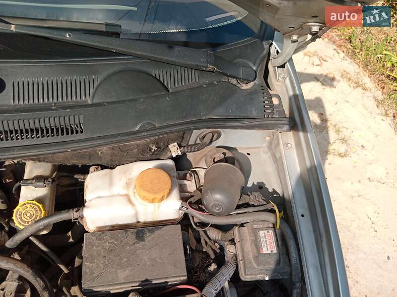 Седан Chevrolet Aveo 2008 в Кривом Роге