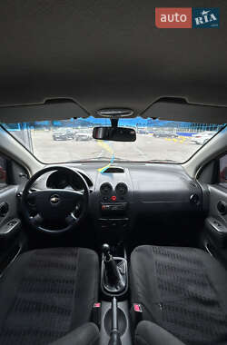 Хетчбек Chevrolet Aveo 2006 в 