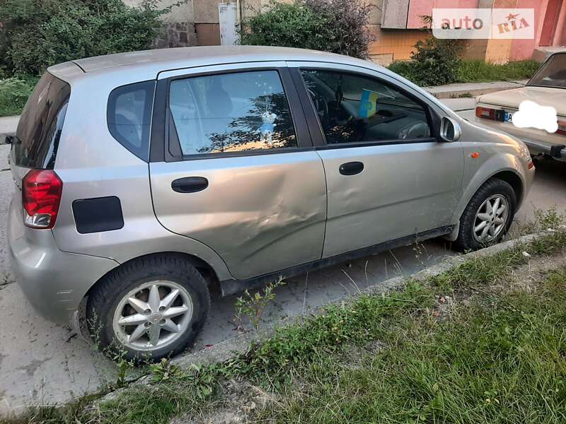Хетчбек Chevrolet Aveo 2005 в Івано-Франківську