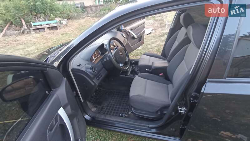 Хетчбек Chevrolet Aveo 2008 в Кривому Розі