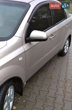 Седан Chevrolet Aveo 2008 в Черновцах