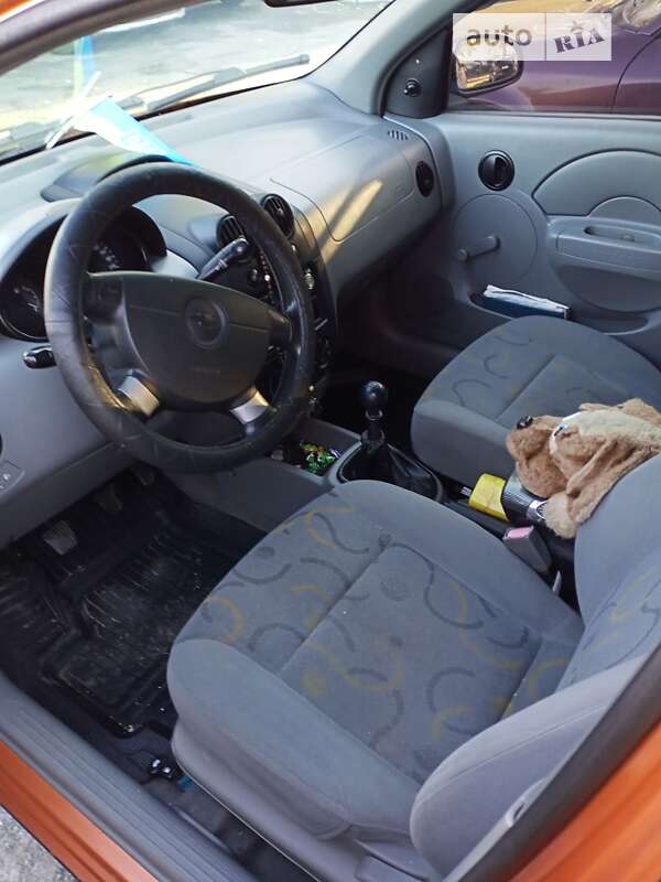 Седан Chevrolet Aveo 2005 в Киеве
