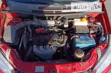 Хэтчбек Chevrolet Aveo 2008 в 