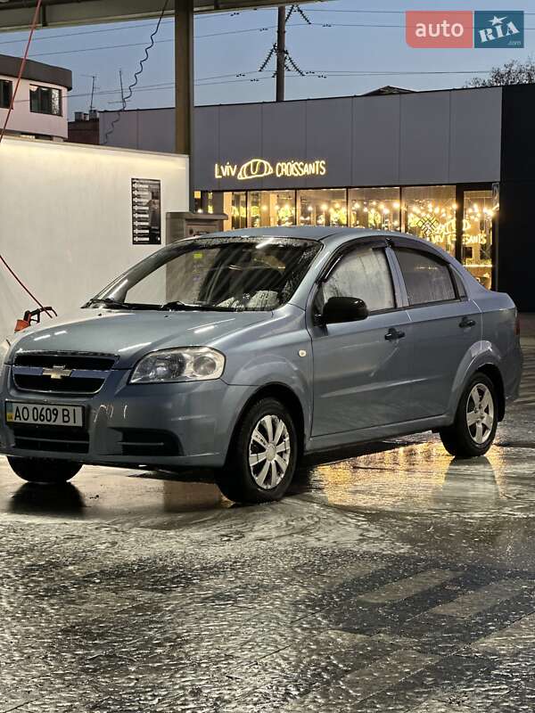 Седан Chevrolet Aveo 2007 в Ужгороді