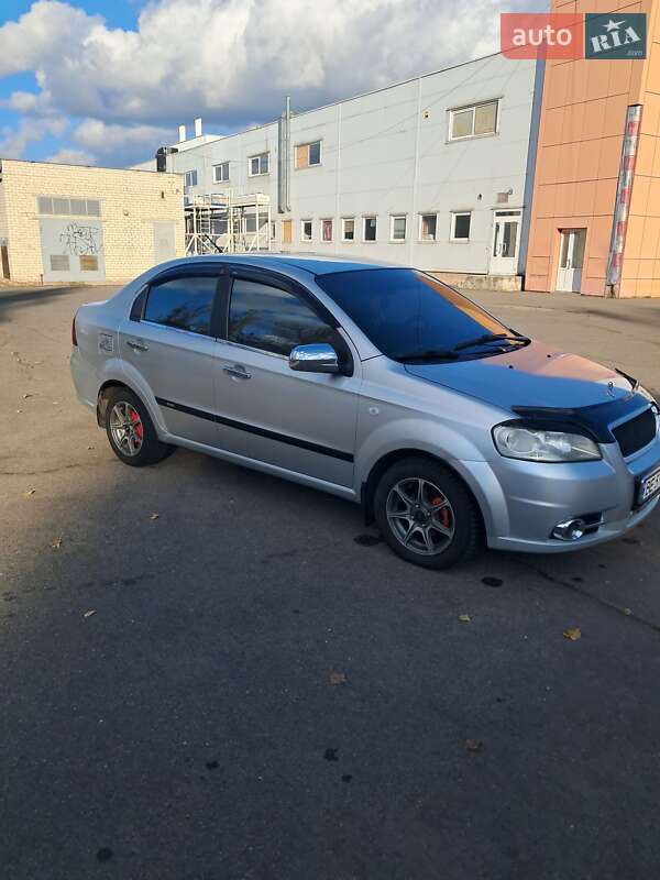 Седан Chevrolet Aveo 2007 в Миколаєві