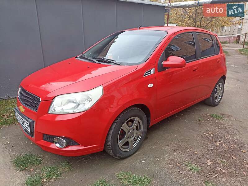 Хэтчбек Chevrolet Aveo 2008 в Могилев-Подольске