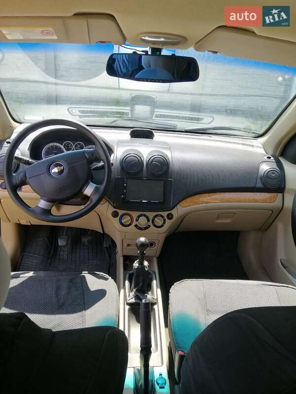 Седан Chevrolet Aveo 2008 в Львові
