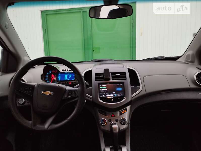 Седан Chevrolet Aveo 2013 в Славуте