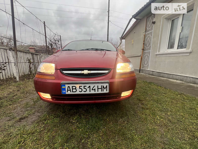 Седан Chevrolet Aveo 2005 в Виннице