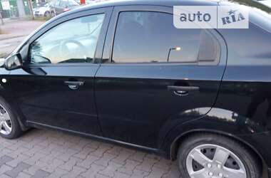 Седан Chevrolet Aveo 2011 в Косові