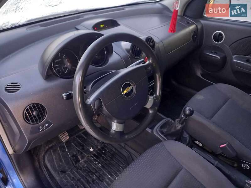 Хэтчбек Chevrolet Aveo 2007 в Виноградове фото 8 Хэтчбек Chevrolet Aveo 2007 в Виноградове