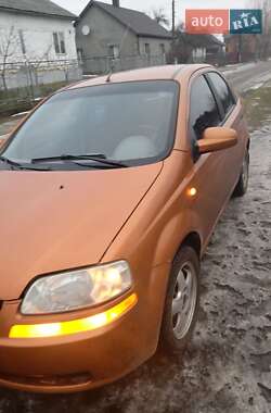 Седан Chevrolet Aveo 2005 в Сарнах