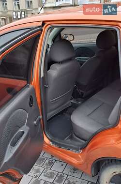 Хэтчбек Chevrolet Aveo 2006 в Снятине