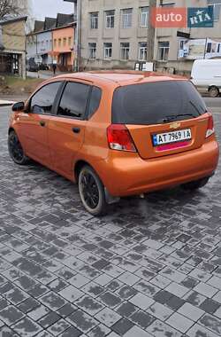 Хэтчбек Chevrolet Aveo 2006 в Снятине