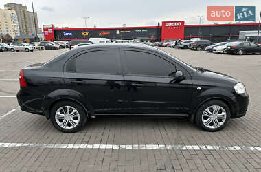 Седан Chevrolet Aveo 2011 в Виннице