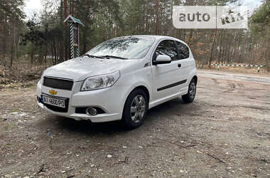 Новый Chevrolet Aveo 2014-2015 - фото и старт продаж