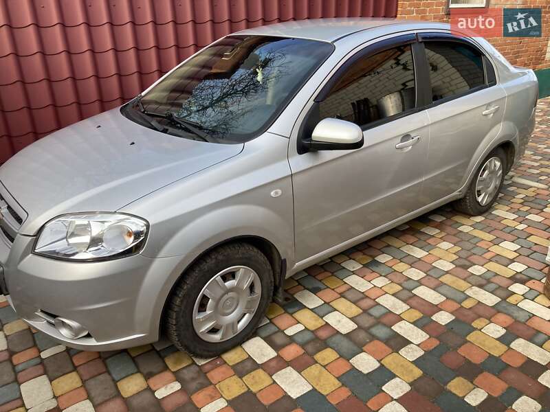 Седан Chevrolet Aveo 2008 в Люботине
